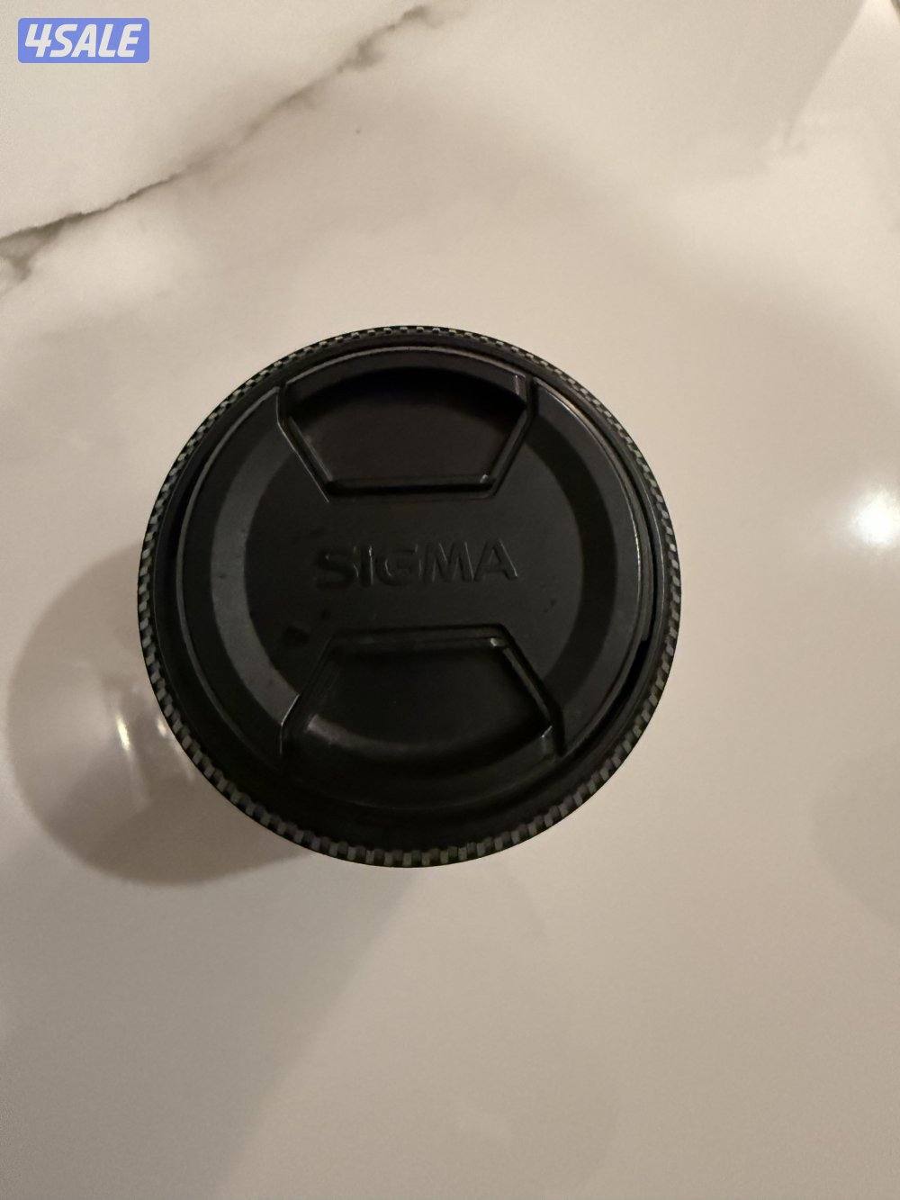 Sigma Lens 18–200mm f/3.5–6.3 - Excellent condition1