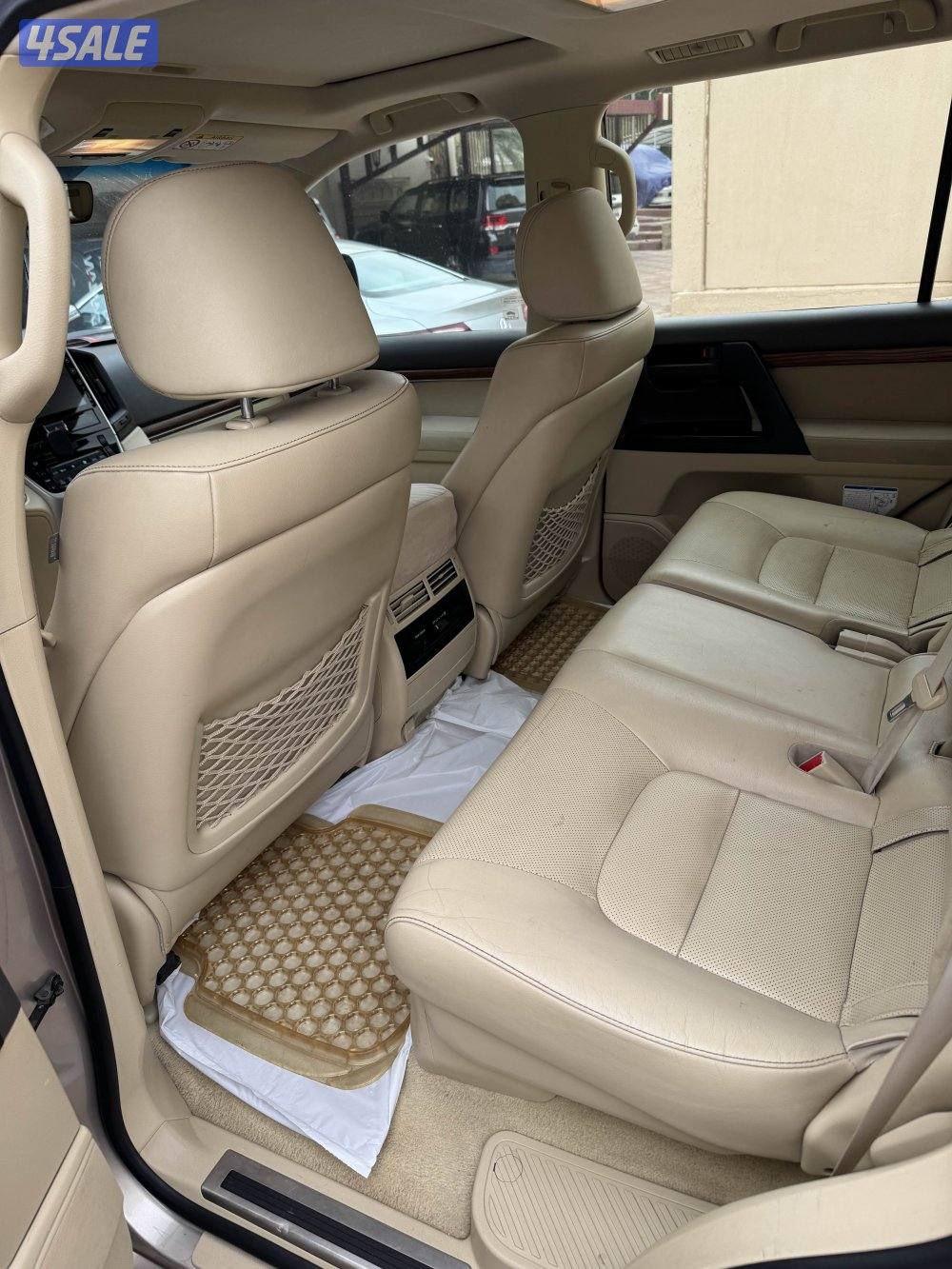 لاندكروزر ٢٠١٧ اعلى فئة ماشي ٣٩٢ الف شرط الفحص مصبوغ قطعتين14