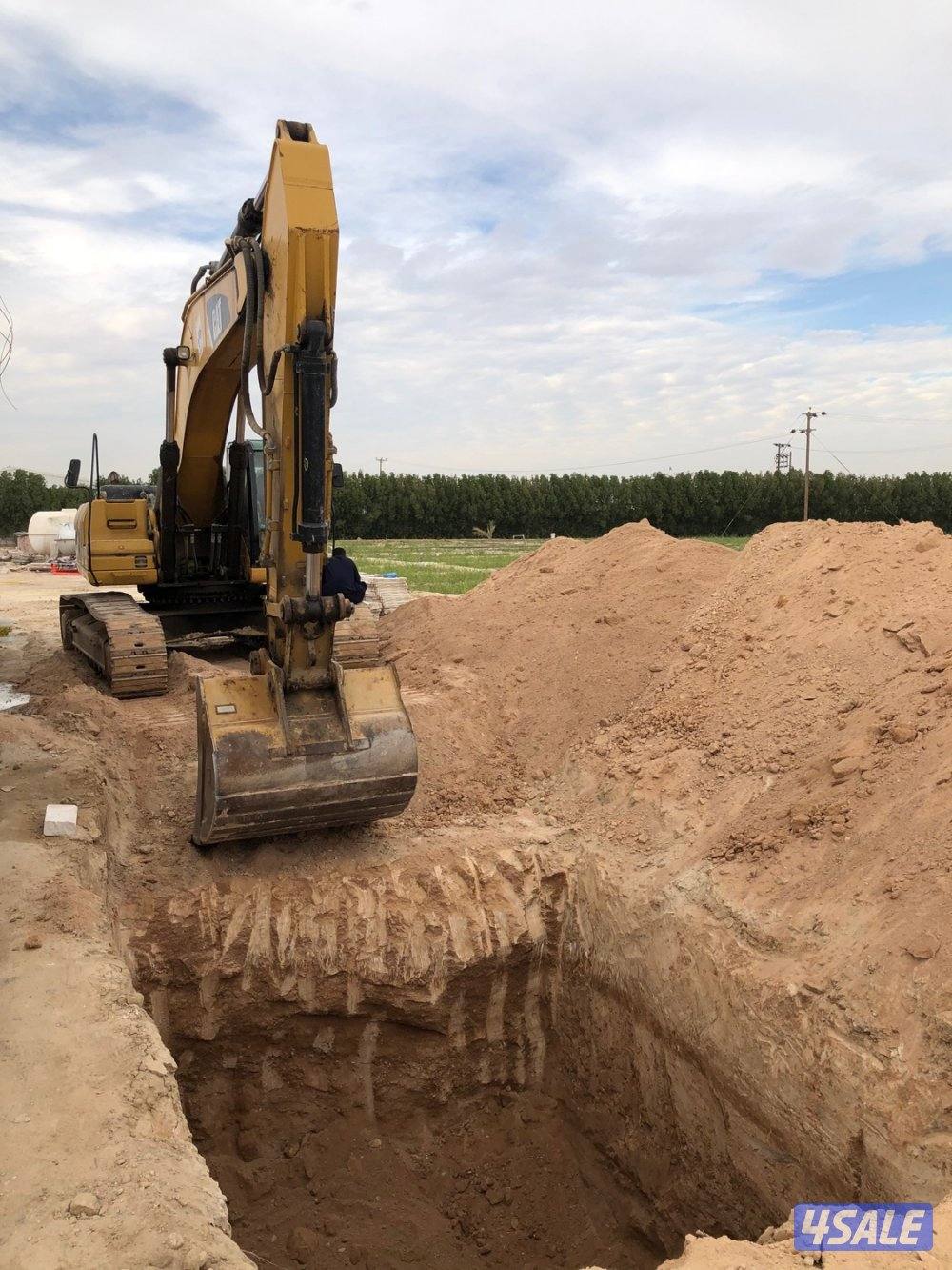 حفارة باكت او جك همر و تركتر (جميع  مناطق الكويت)3