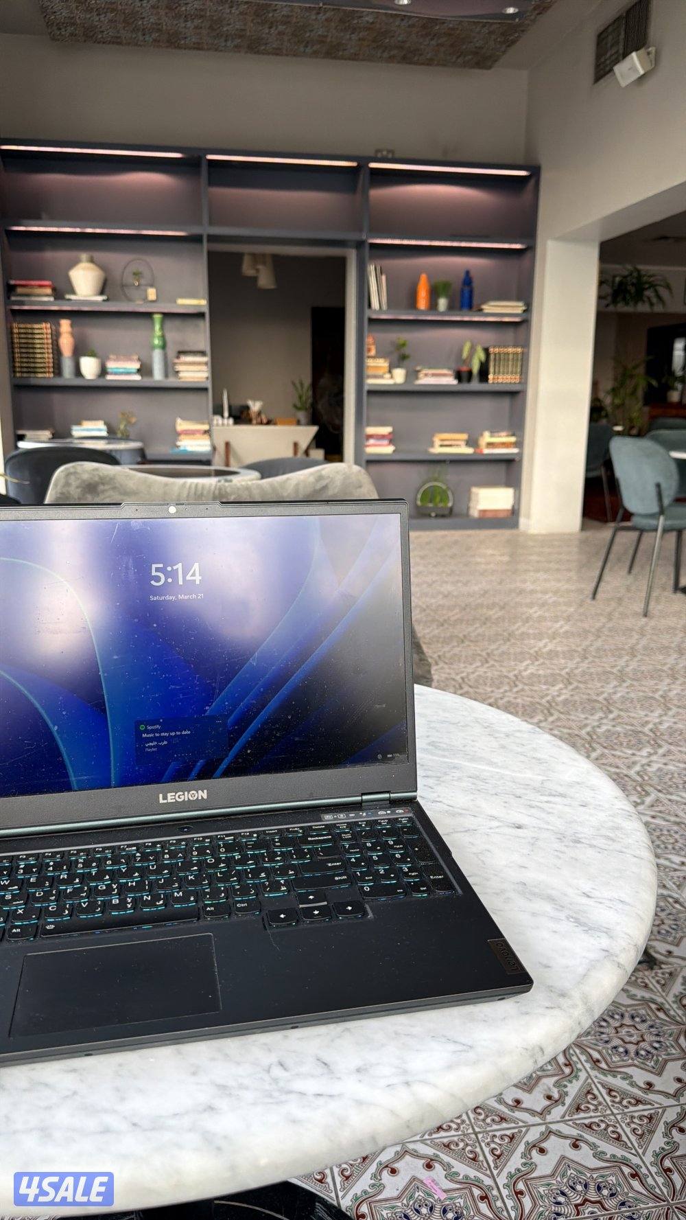 شاب مواليد الكويت يبحث عن عمل دوام كامل0