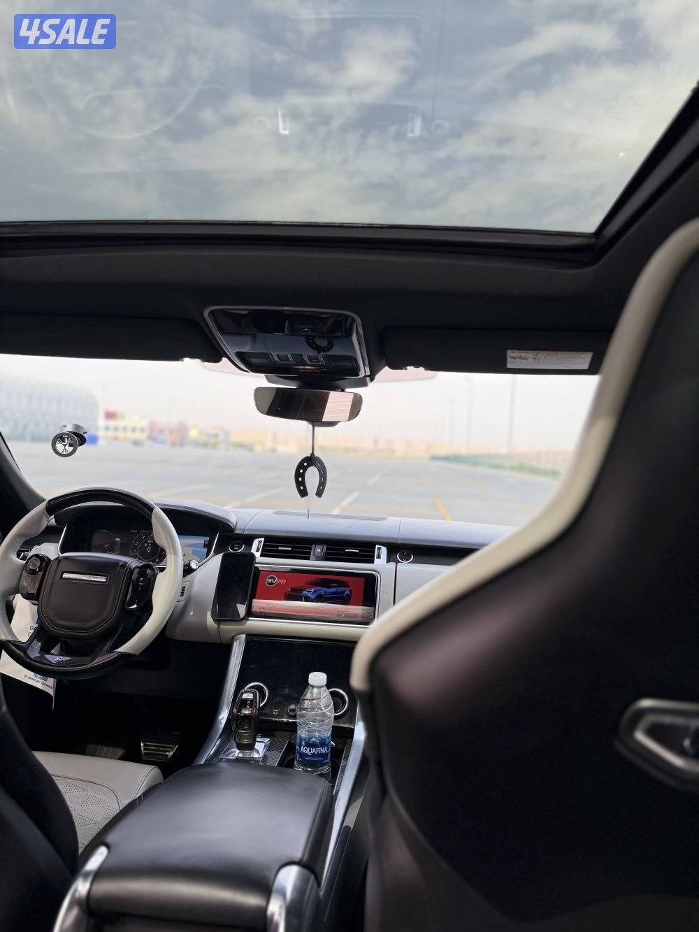 للبيع رنج روفر SVR7