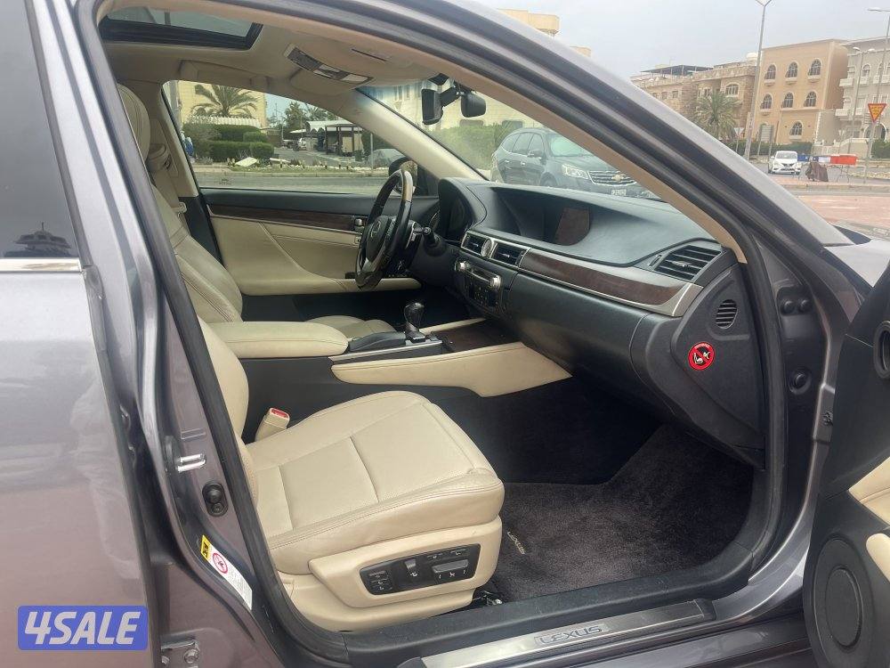 للبيع لكزس GS موديل 2013 لون رمادي وارد الوكالة سيرفس منتظم بالوكالة1