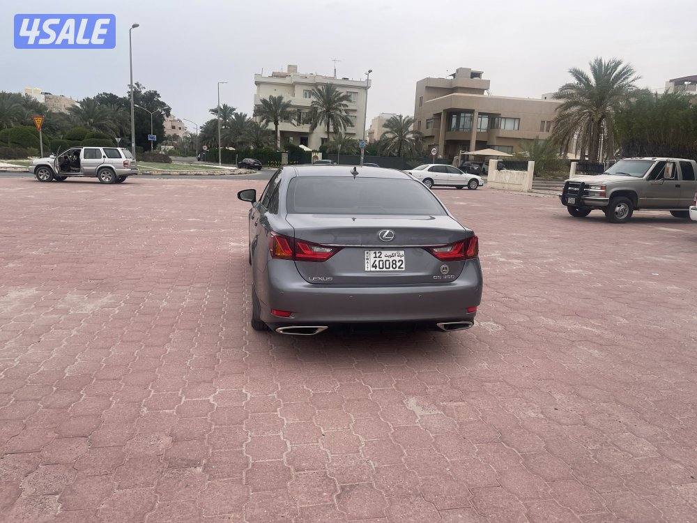 للبيع لكزس GS موديل 2013 لون رمادي وارد الوكالة سيرفس منتظم بالوكالة7