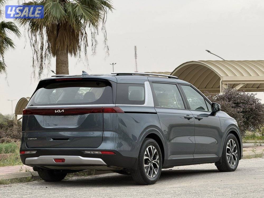 للبيع كرنفال موديل 20227