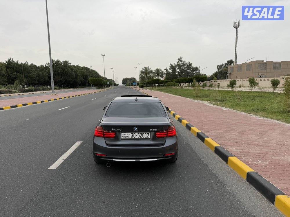 بي ام 320i صبغ الوكالة 20156