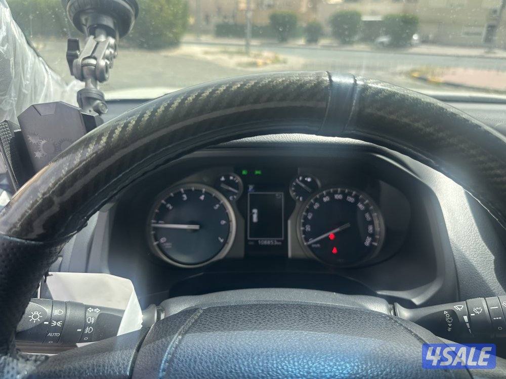 تويوتا برادو VX موديل 2020 وارد الساير  تُعتبر الفئة الأعلى4