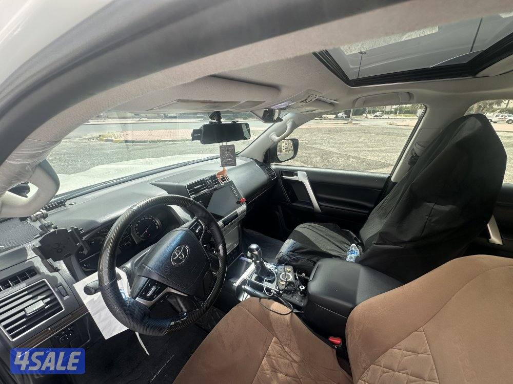 تويوتا برادو VX موديل 2020 وارد الساير  تُعتبر الفئة الأعلى6