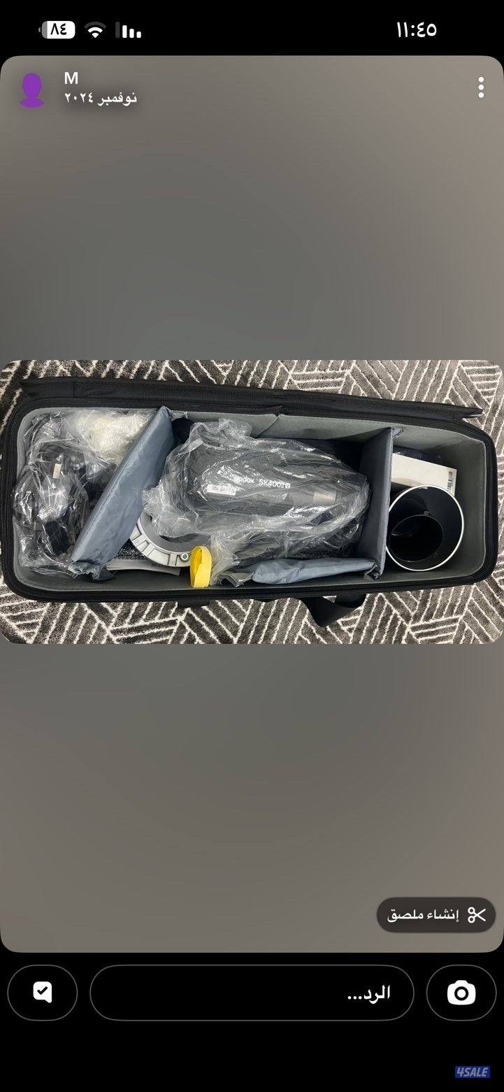 للبيع اضاءة فلاش مع اغراضها كاملة0