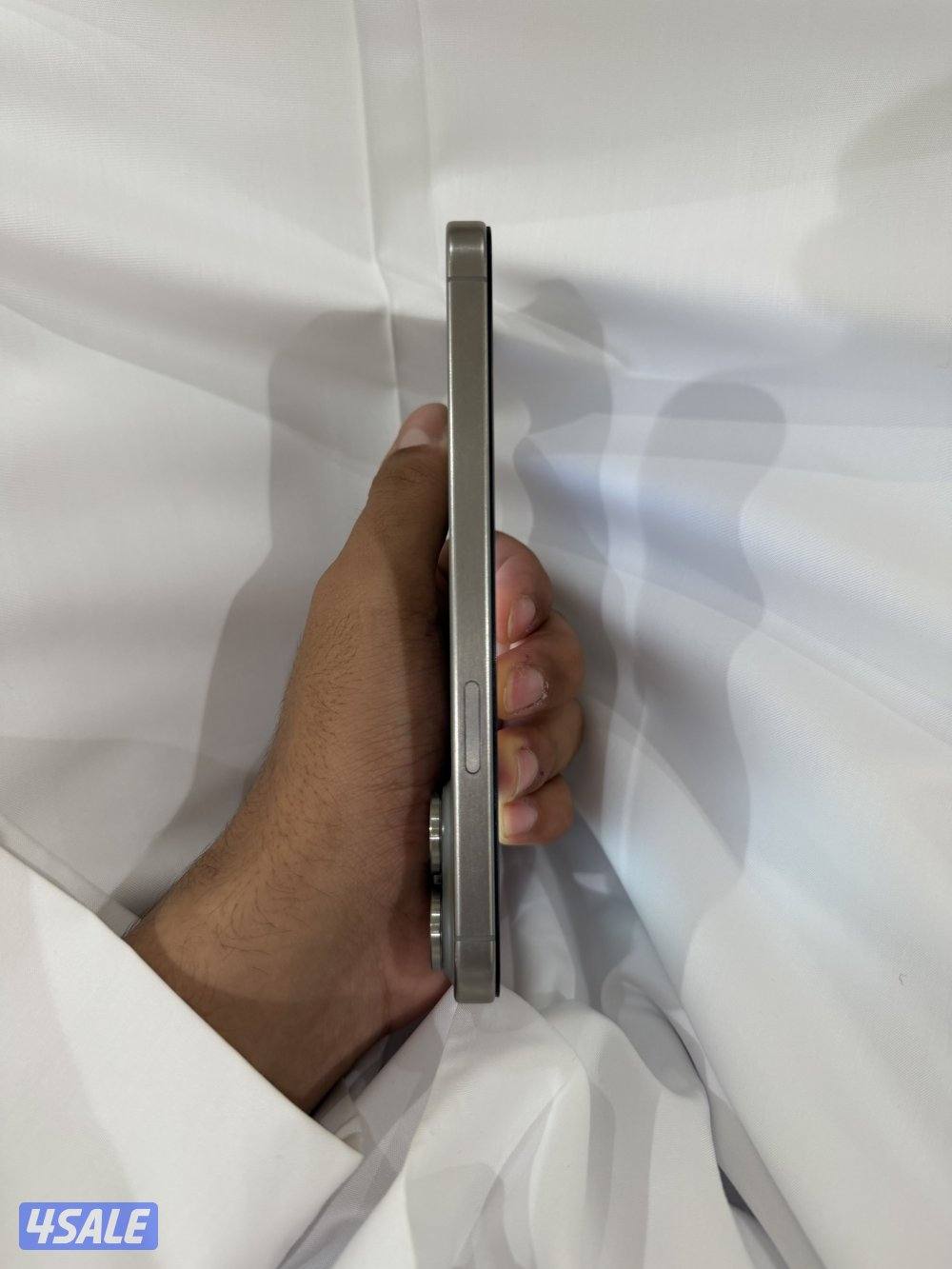 ايفن 15برو ماكس امبدل شاشه الحاله ممتازه5