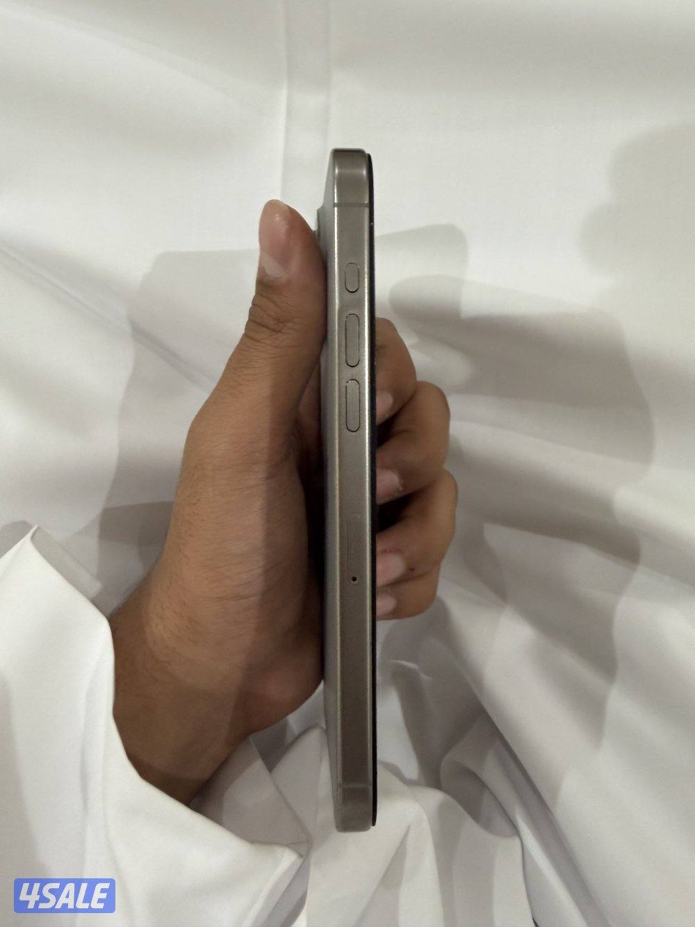 ايفن 15برو ماكس امبدل شاشه الحاله ممتازه6