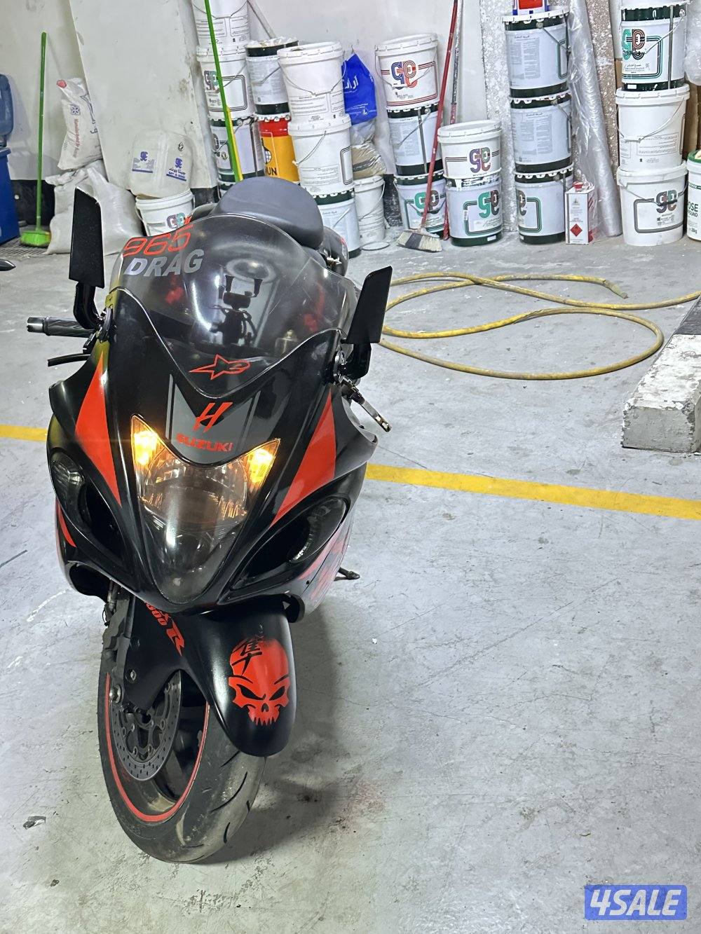 للبيع هايبوسه لون اسود ملكي بحاله الوكالة اقزوزات وكاله0