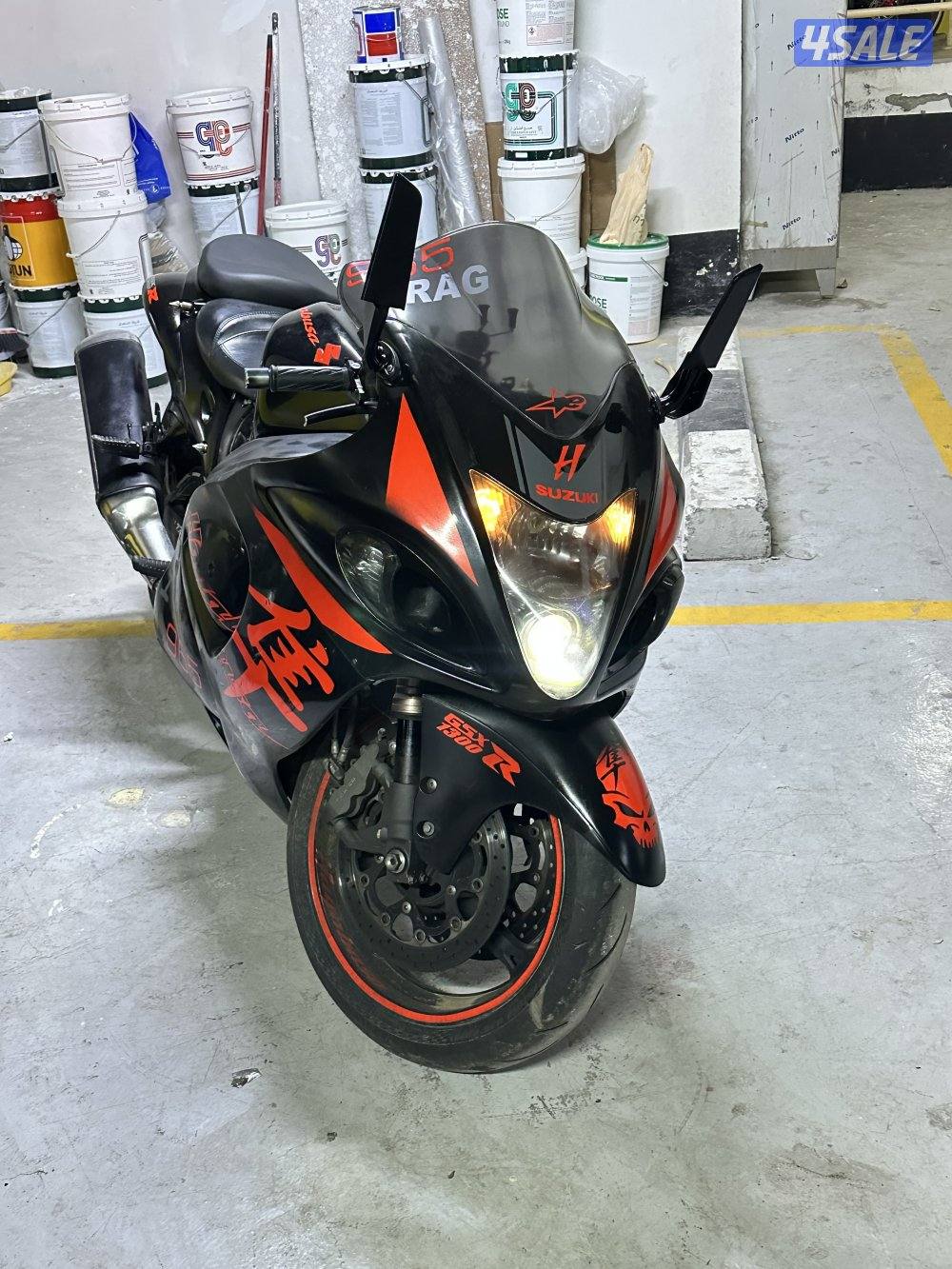 للبيع هايبوسه لون اسود ملكي بحاله الوكالة اقزوزات وكاله5