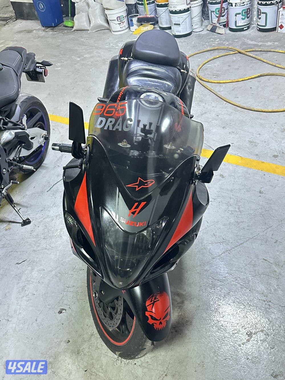 للبيع هايبوسه لون اسود ملكي بحاله الوكالة اقزوزات وكاله15