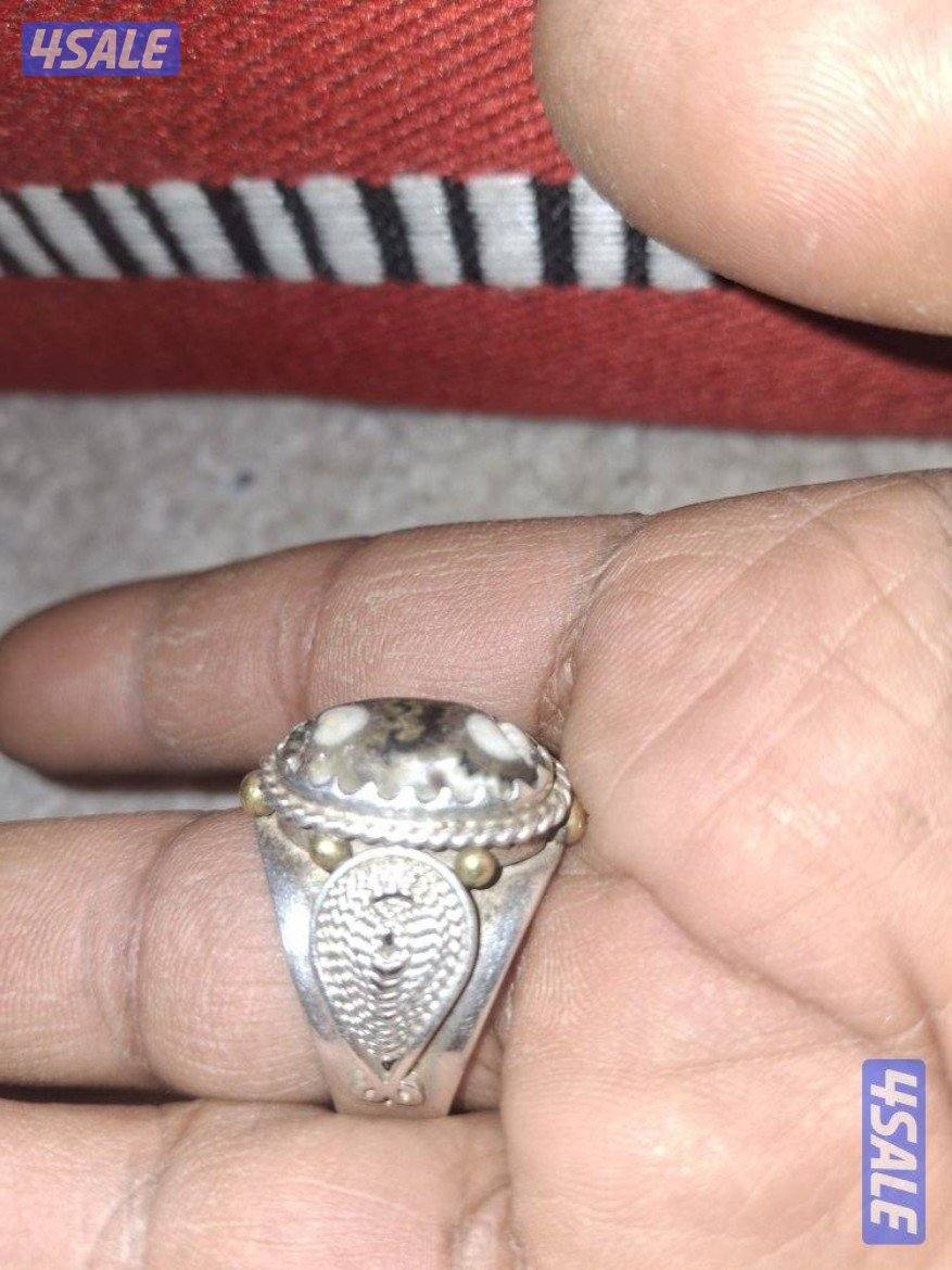 للبيع خاتم الكوبرا العجيب0