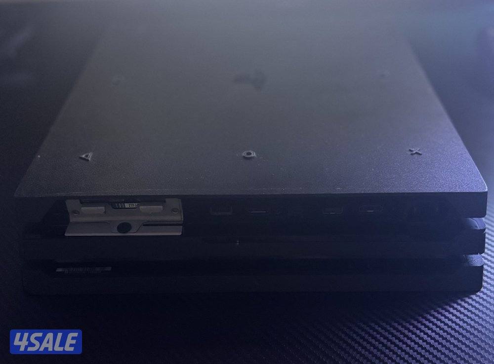 سوني 4 pro استخدام نظيف و جميع اغراضه تواصل واتساب فقط0