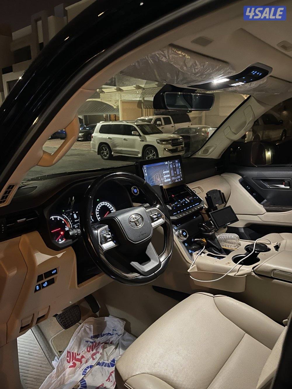 للبيع لاند  مديل2022 Vx بدون تيربو اسود لمعه حماية فل بدي تظليل حراري2