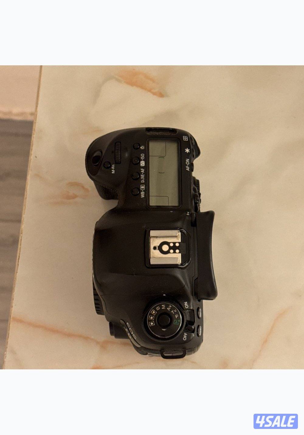 كاميرا كانون 5D الحاله جيد جداً2