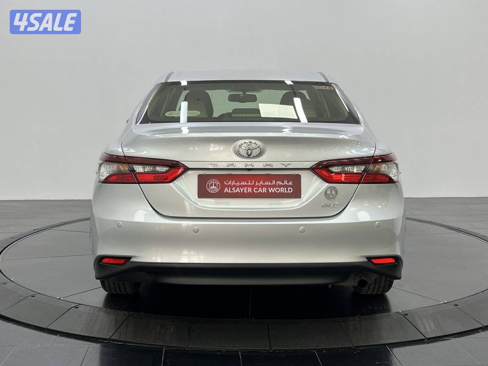 TOYOTA CAMRY GLE 4 CYL MID OPTION8