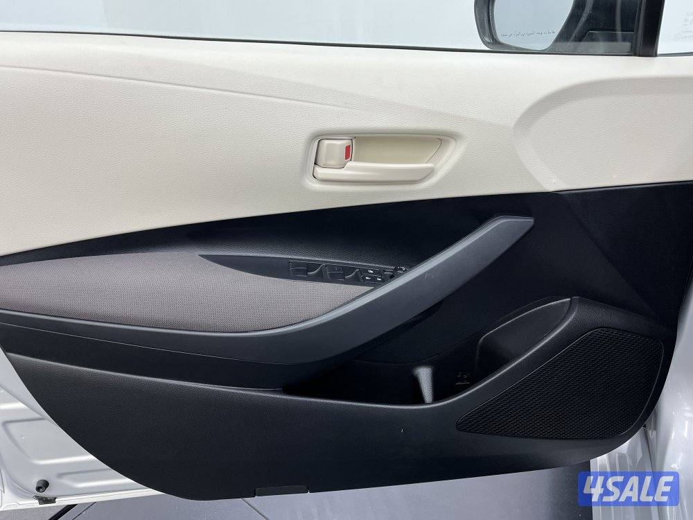 TOYOTA COROLLA 1.6L XLI STD OPTION10