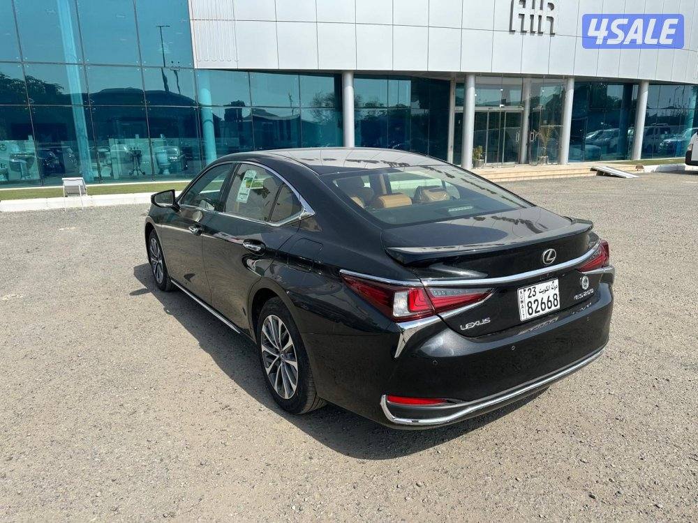 البيع صالون لكزس طراز Es ماشي 1000 كيلو1