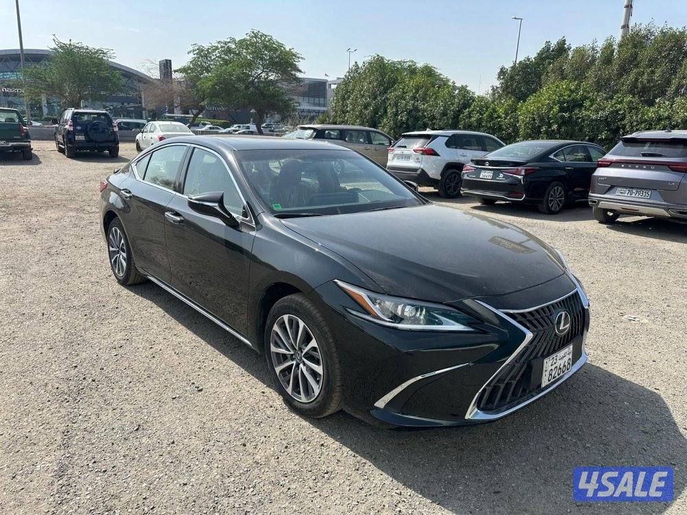 البيع صالون لكزس طراز Es ماشي 1000 كيلو2