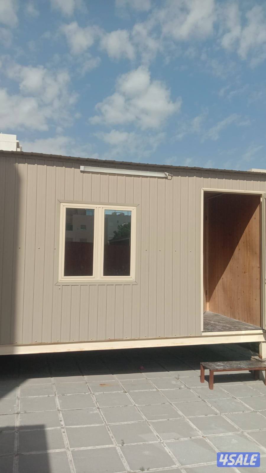 للبيع شاليه متنقل مقاس 4×3 مع وحده تكييف وحمام وسخان وتساب5