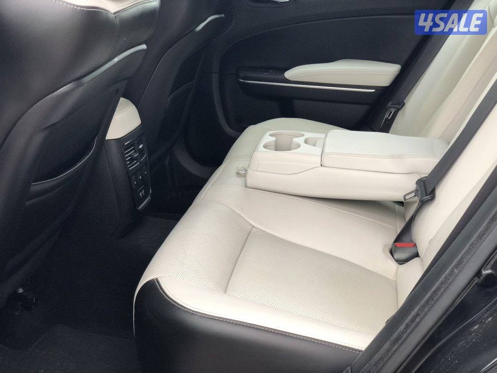 كرايزلر 300S موديل 2021 ماشي 152 شرط الفحص8