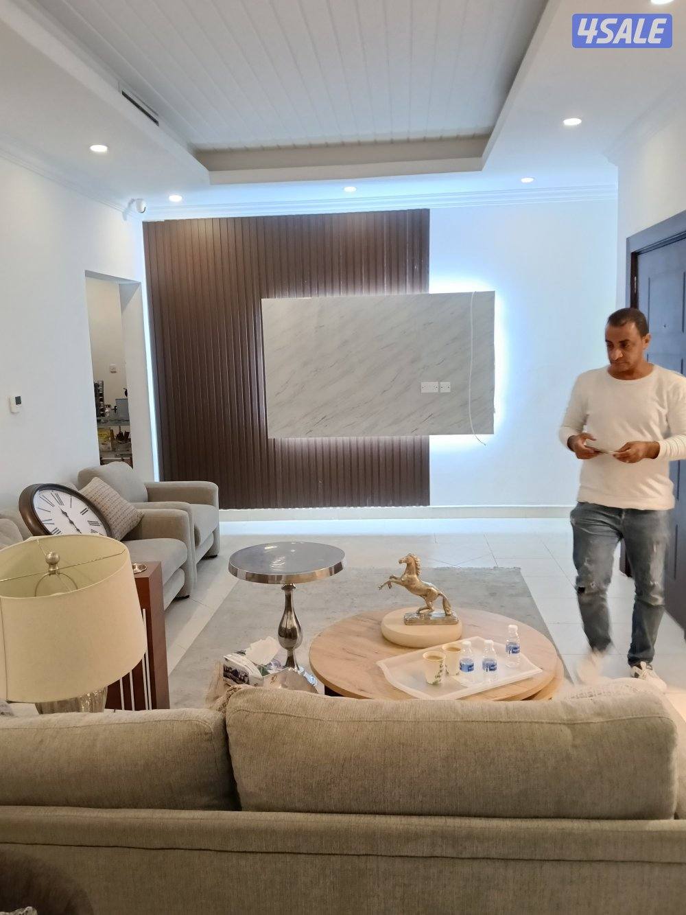 صباغ شاطر وممتاز 30 دينار سعر الغرفه مع الاغراض3