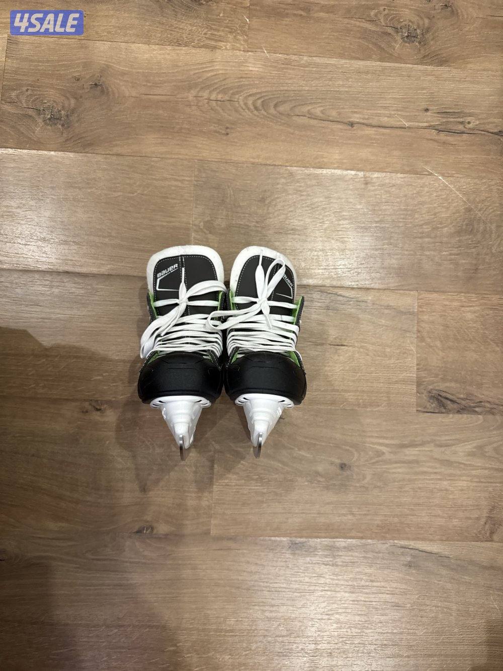 Skating shoes/حذاء تزحلج2