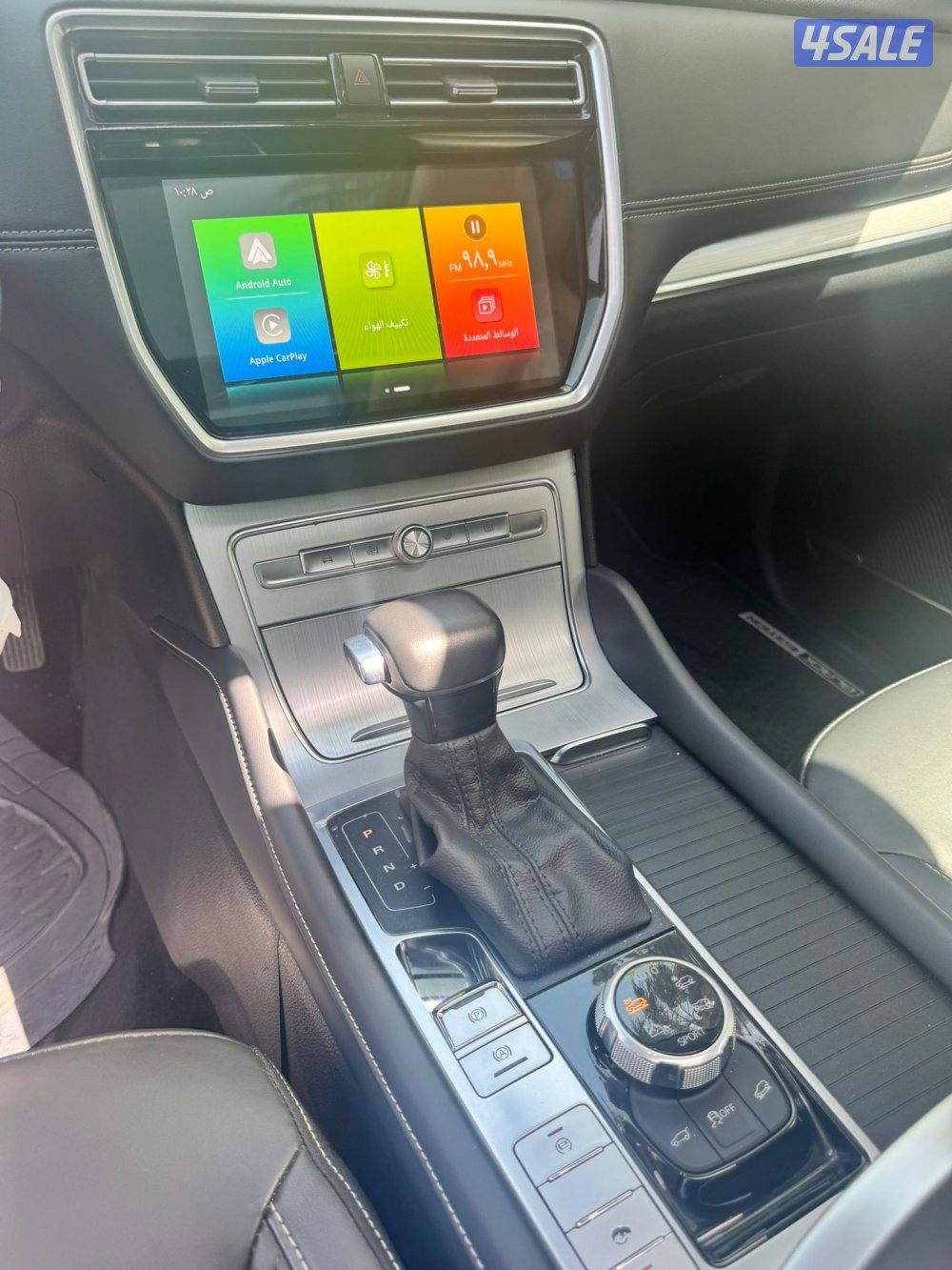 للبيع جيب MG RX8 موديل 202213