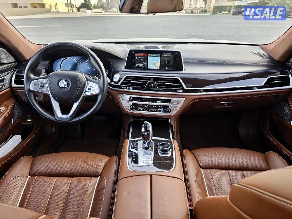 بي ام دبليو 750 LI موديل 2017 _عداد /11الف كم بحاله نادره8
