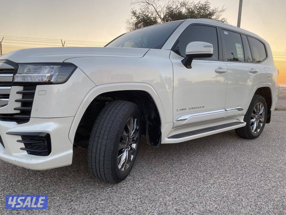 لاند كروزر GXR الساير 2024 TWN TURBO AEROs  المالك الاول شرط الفحص2