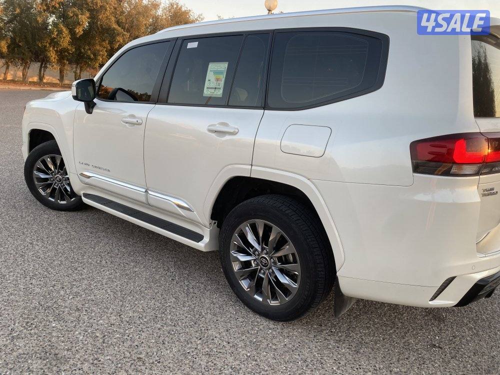 لاند كروزر GXR الساير 2024 TWN TURBO AEROs  المالك الاول شرط الفحص8