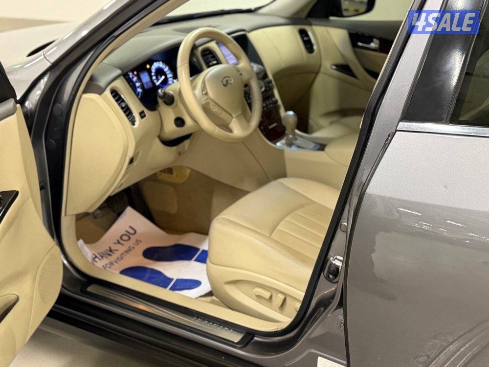 Infinity QX504