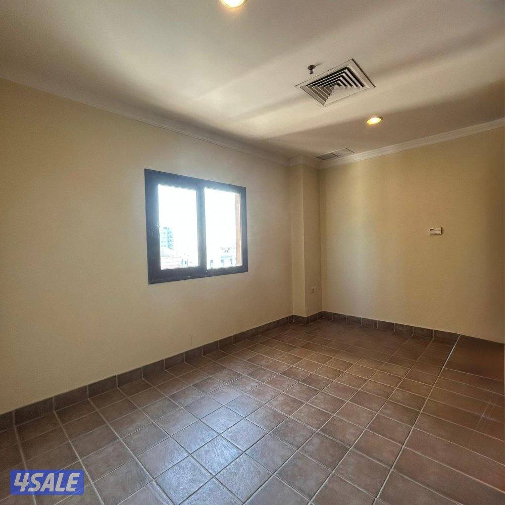 شقة إطلالة بحرية مباشرة للإيجار في السالمية4