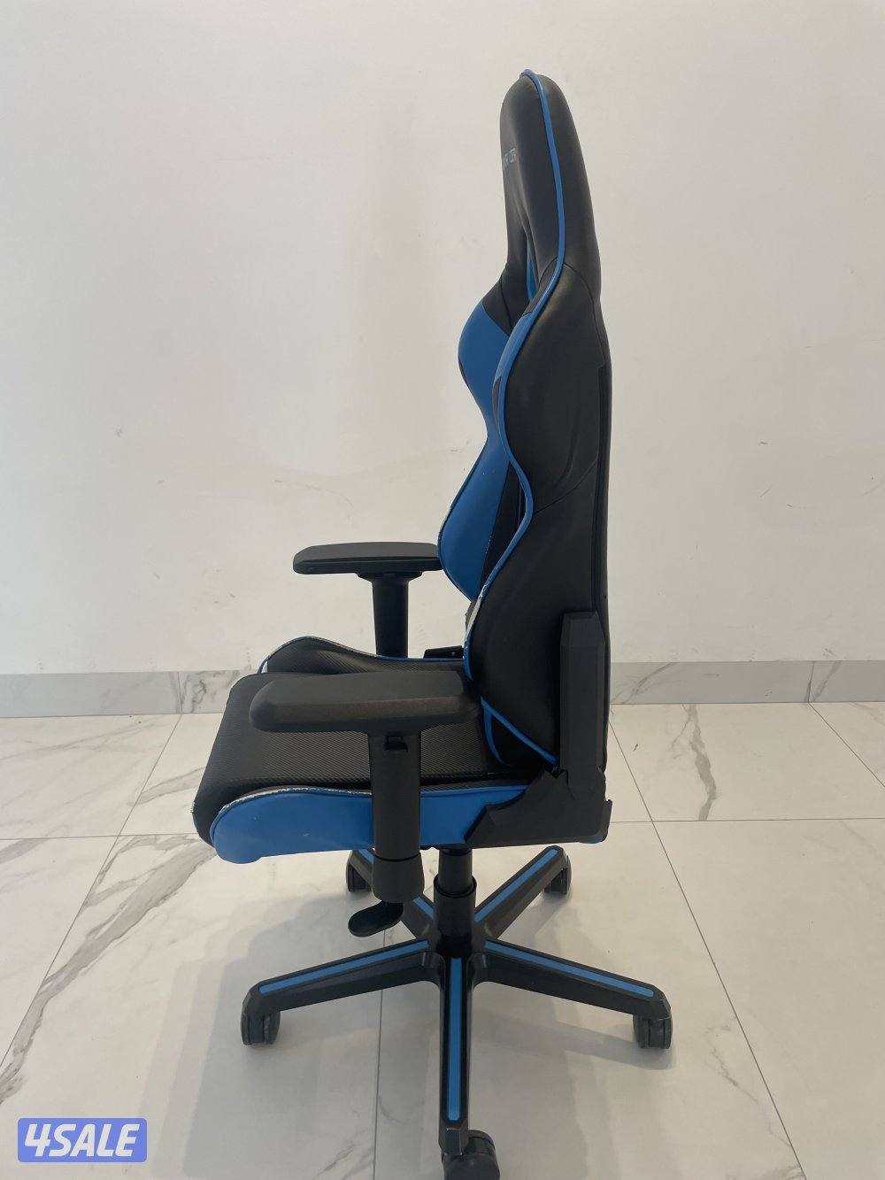 Gaming chair DXRACER2