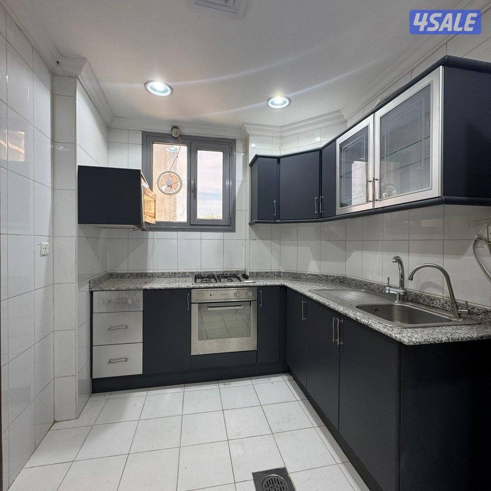 شقة إطلالة بحرية للإيجار في السالمية5