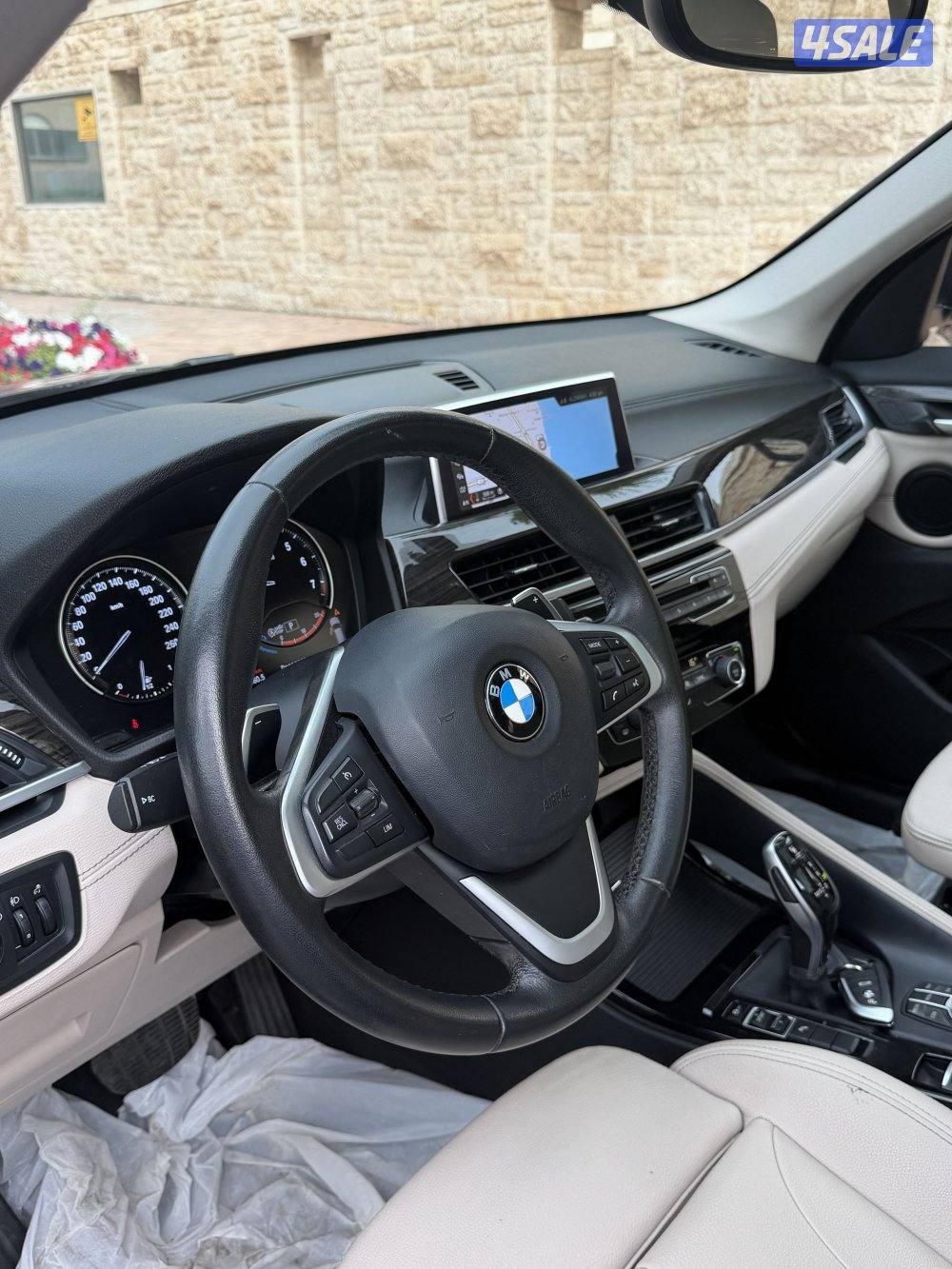 فنطيس للبيع جيب بي ام X1 موديل 20203