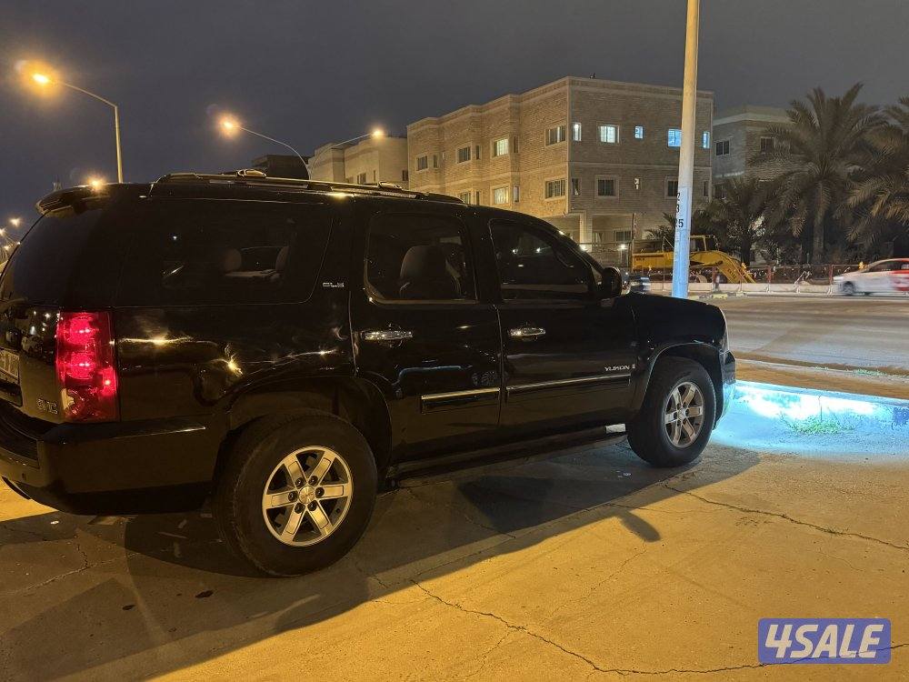 للبيع يوكن  مديل 2010 شرط الفحص بالكامل البدي جم قطعه ممشى 3596