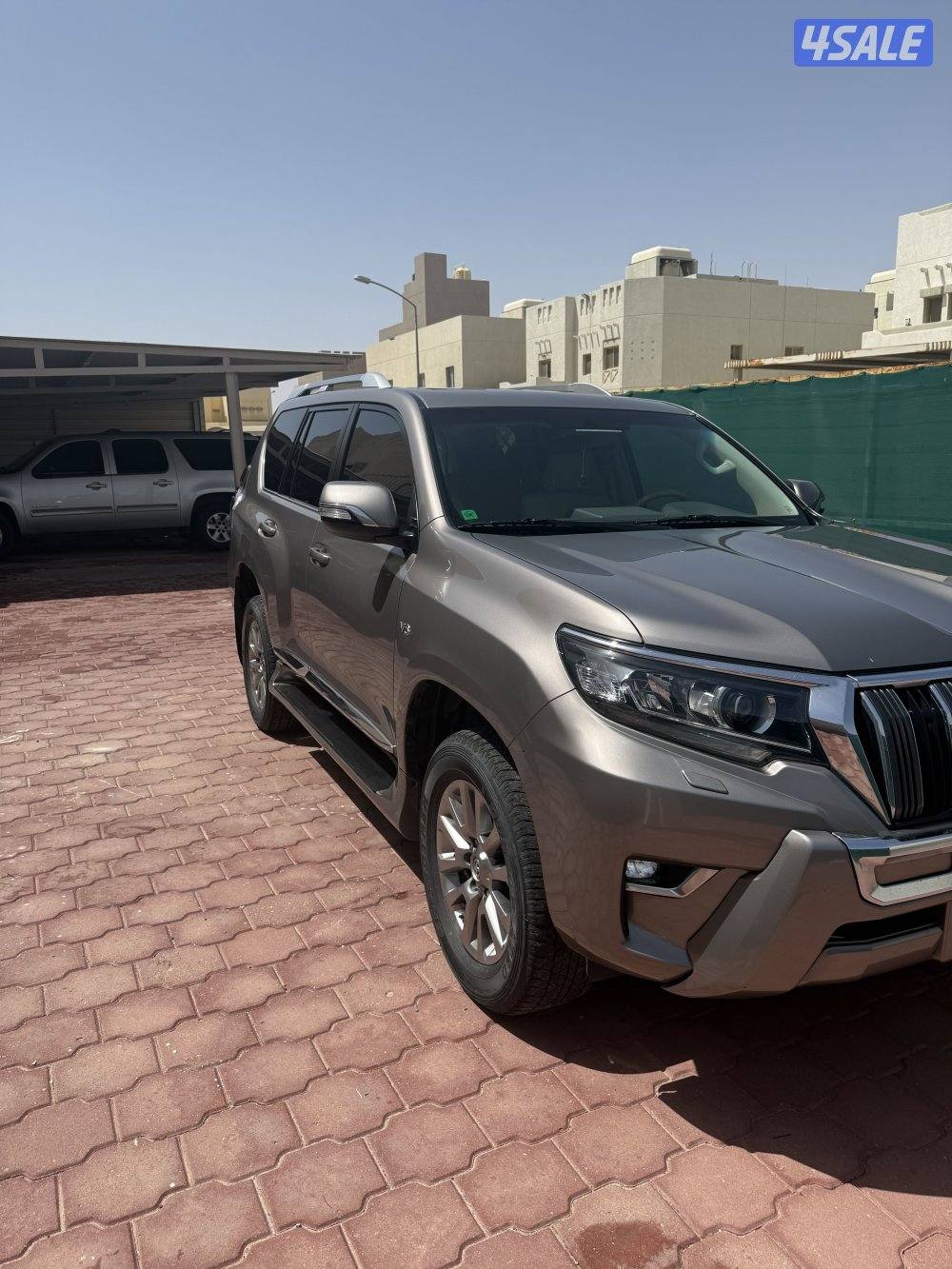 البيع جيب برادو2018 درجه اولى كامل المواصفات فئة VIP1