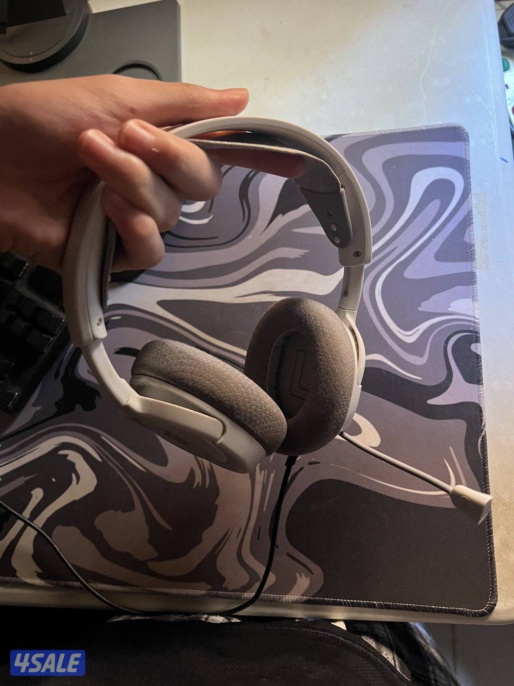 Steel series headset good condition0