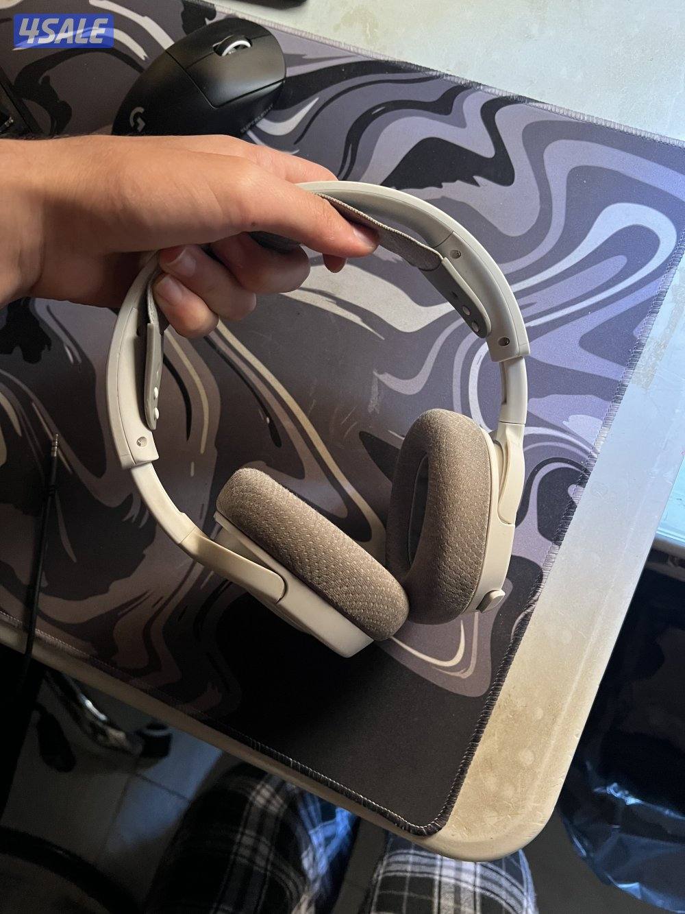 Steel series headset good condition1