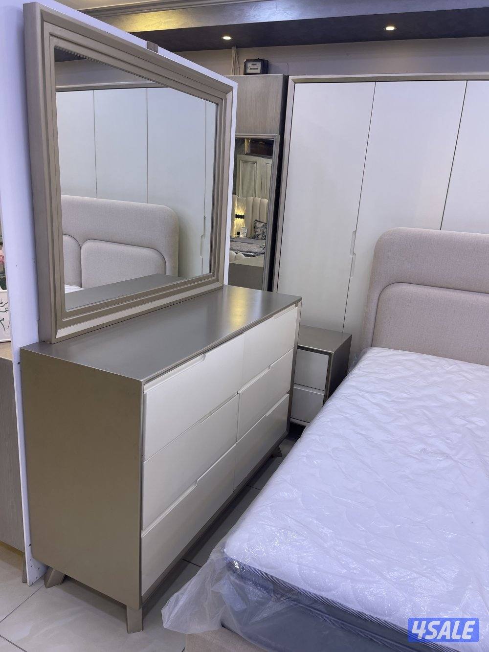 غرف نوم جديدة للبيع بسعر خاص4