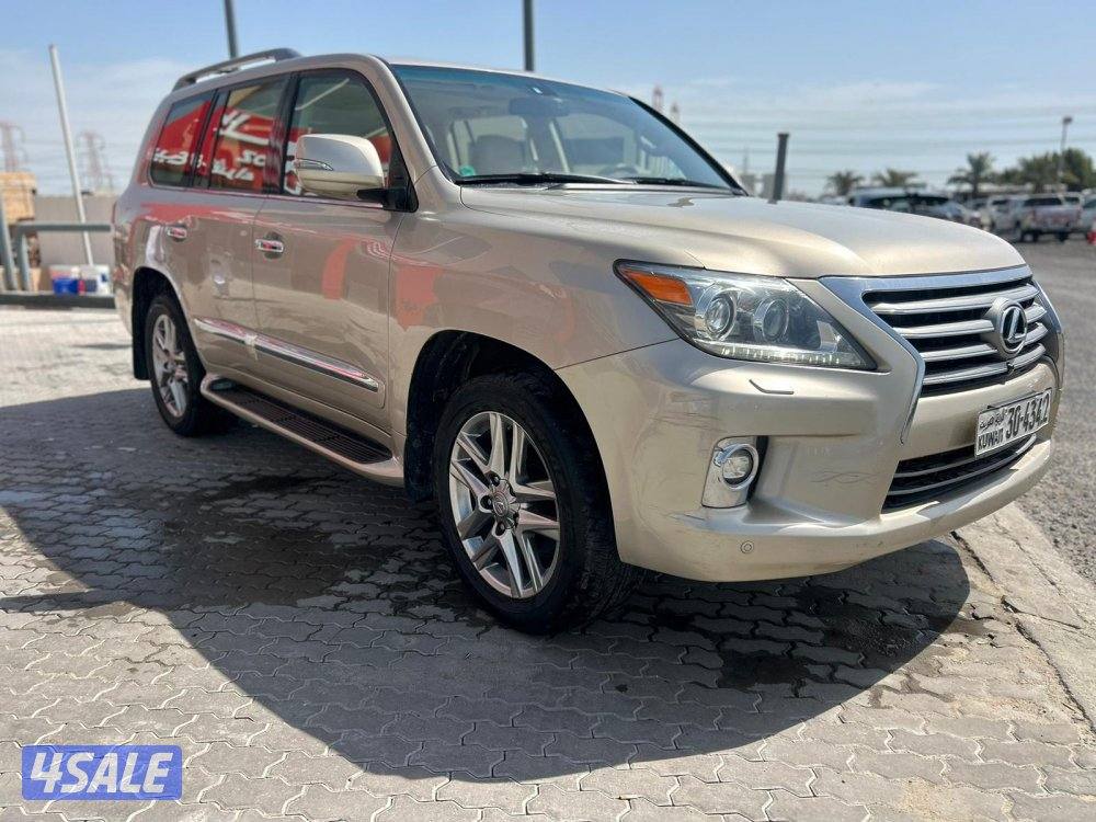 لكزس LX570 درجة ثانيه  موديل 2014 ماشى 220.000 k.m  وارد الساير1