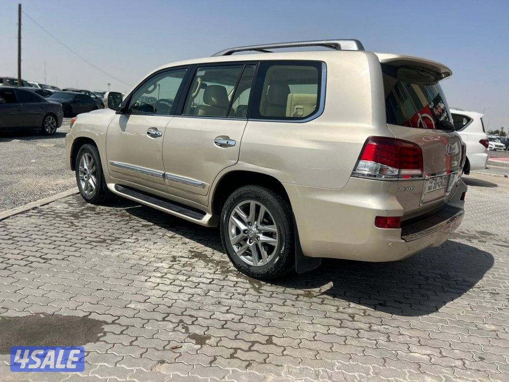 لكزس LX570 درجة ثانيه  موديل 2014 ماشى 220.000 k.m  وارد الساير2