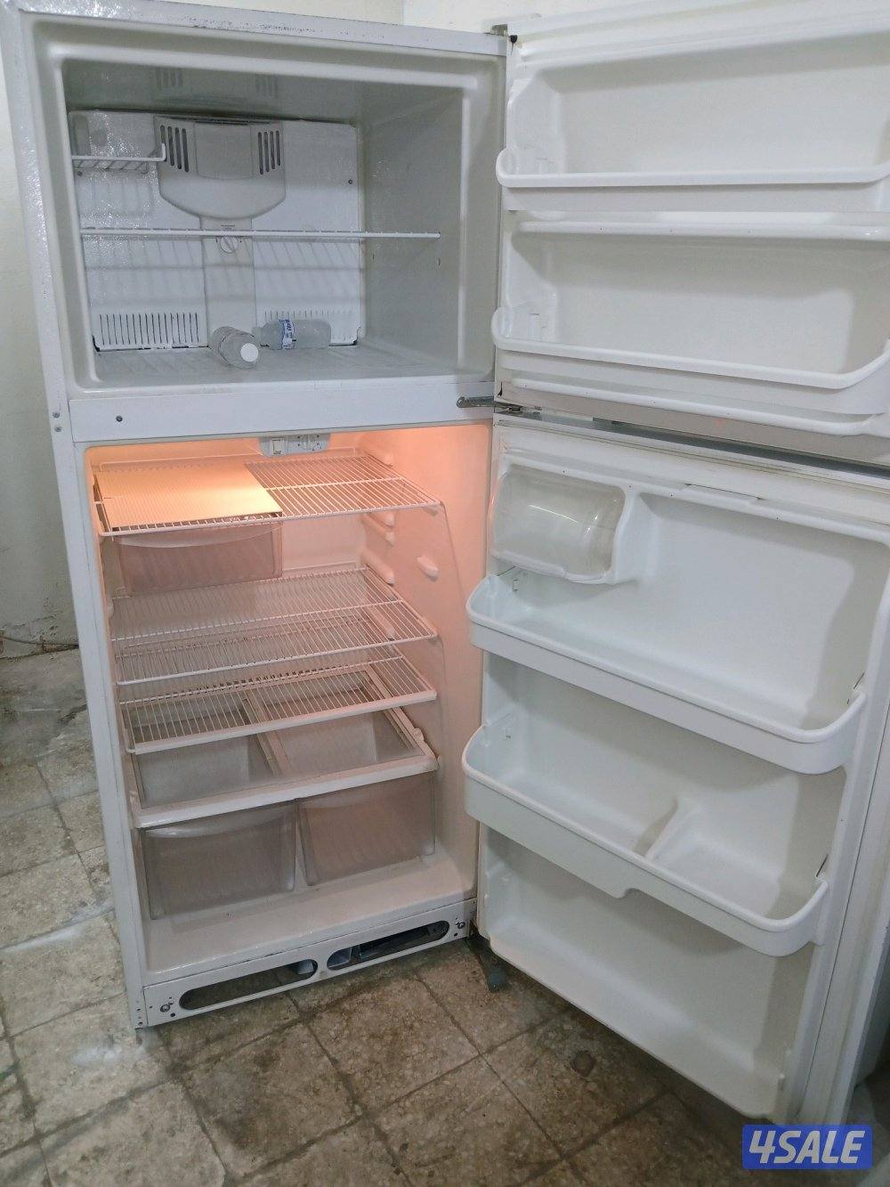 للبيع ثلاجات بحاله جيده جدا مع الكفالة والتوصيل عائلية أمريكي وياباني1