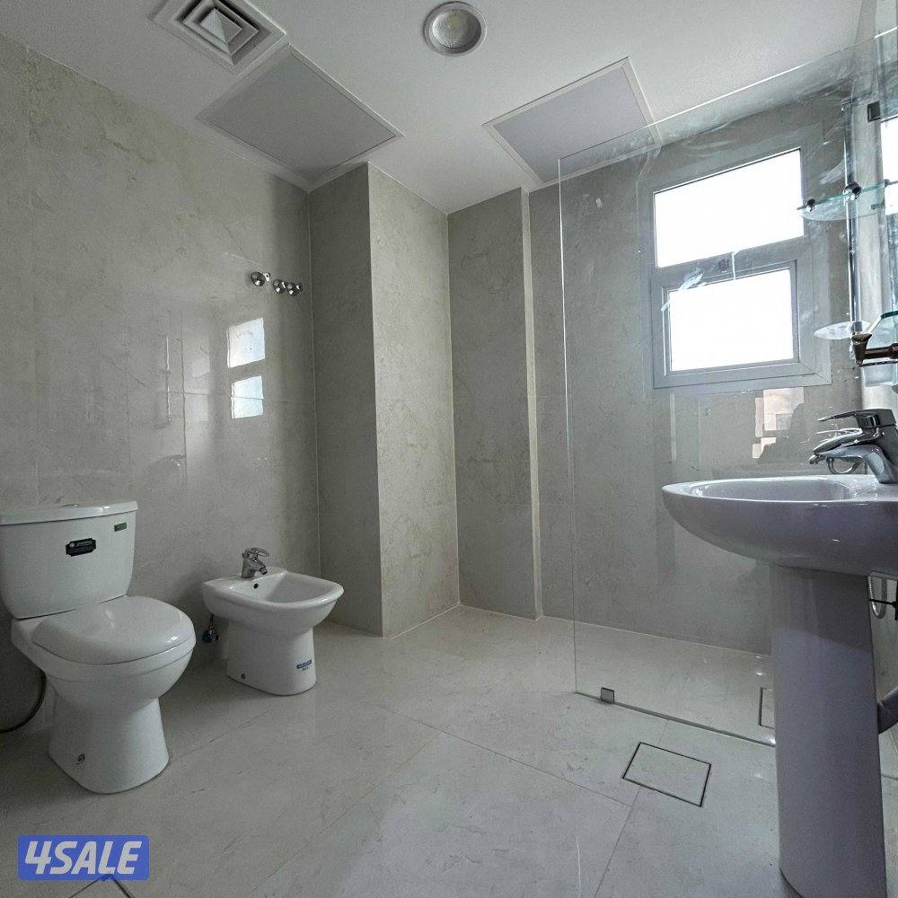 شقة  إطلالة بحرية مباشرة للإيجار في السالمية9