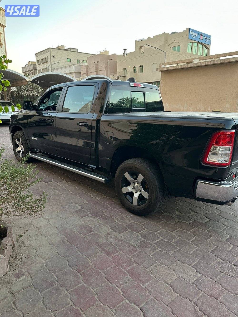 وانيت دوج رام ٢٠٢٣ وارد الوكاله عداد ٨٦ ألف شرط الفحص صبغ وكاله1