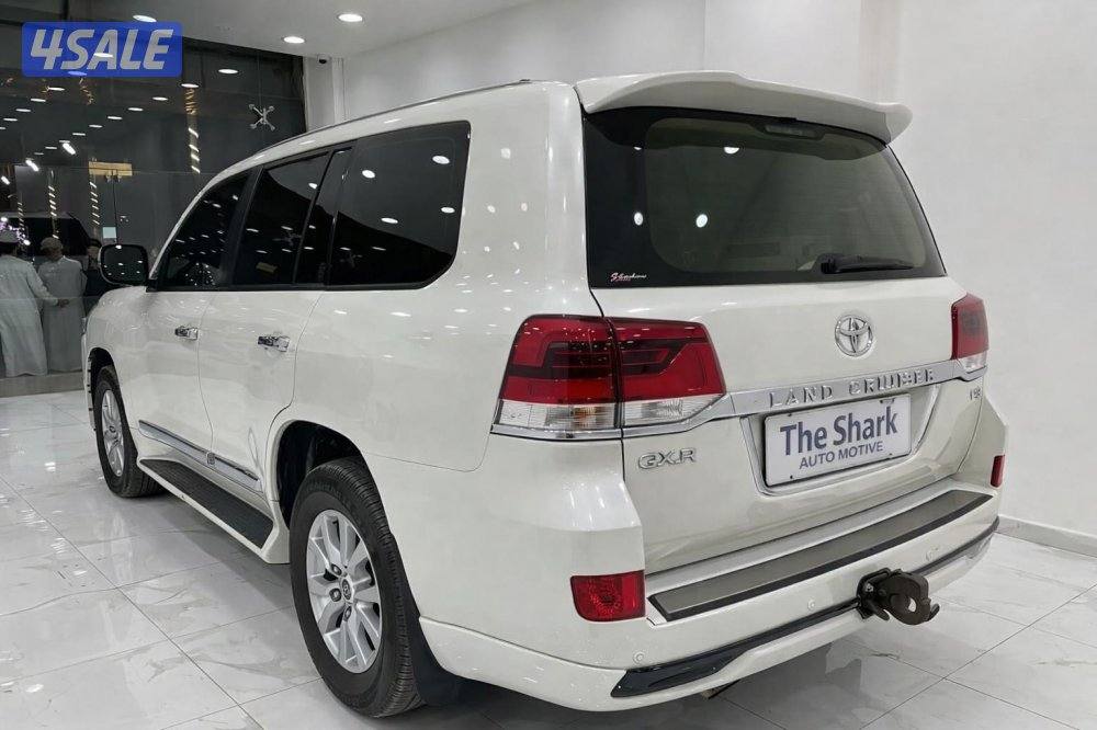 تويوتا لاندكروزر 2016 Gxr وكالة البحرين جاهزة للتصدير مع التخليص7