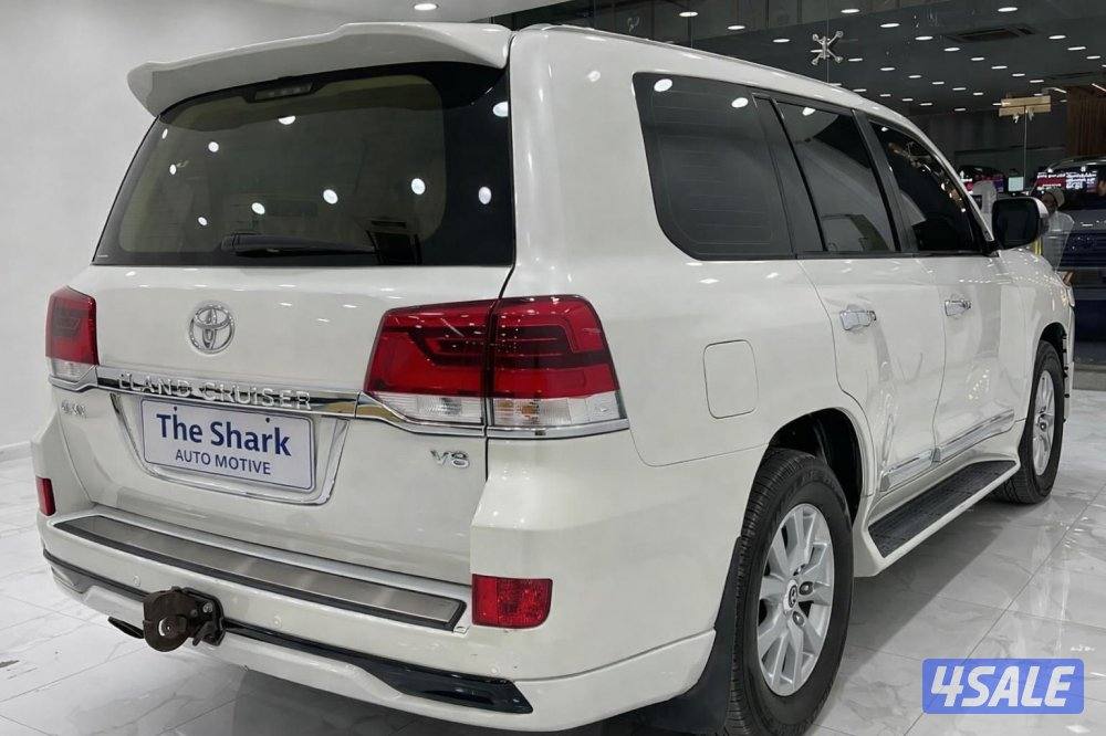 تويوتا لاندكروزر 2016 Gxr وكالة البحرين جاهزة للتصدير مع التخليص8